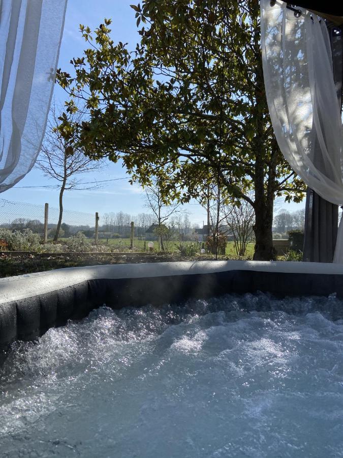 Апартаменты Chez Flo Et Marc Шузи-сюр-Сис Экстерьер фото